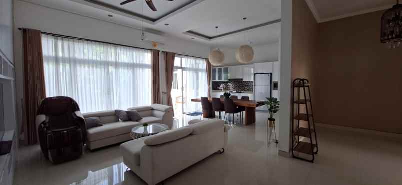 dijual rumah taman baruna nusa dua