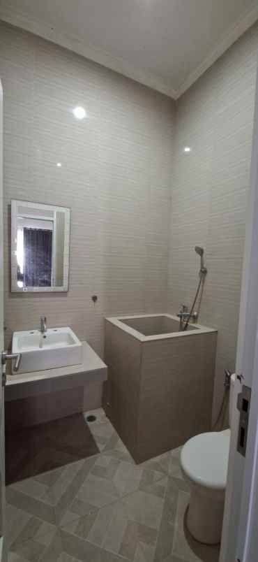 dijual rumah taman baruna nusa dua