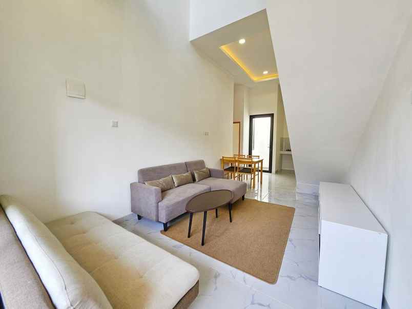 dijual rumah taman harapan baru