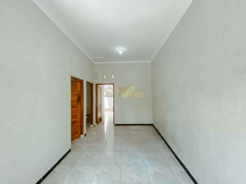 dijual rumah tamanmartani kalasan