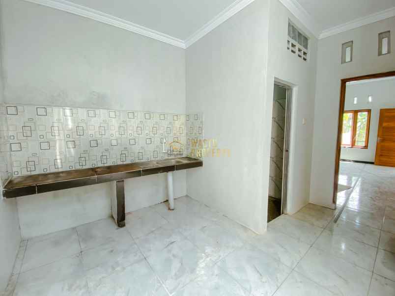 dijual rumah tamanmartani kalasan