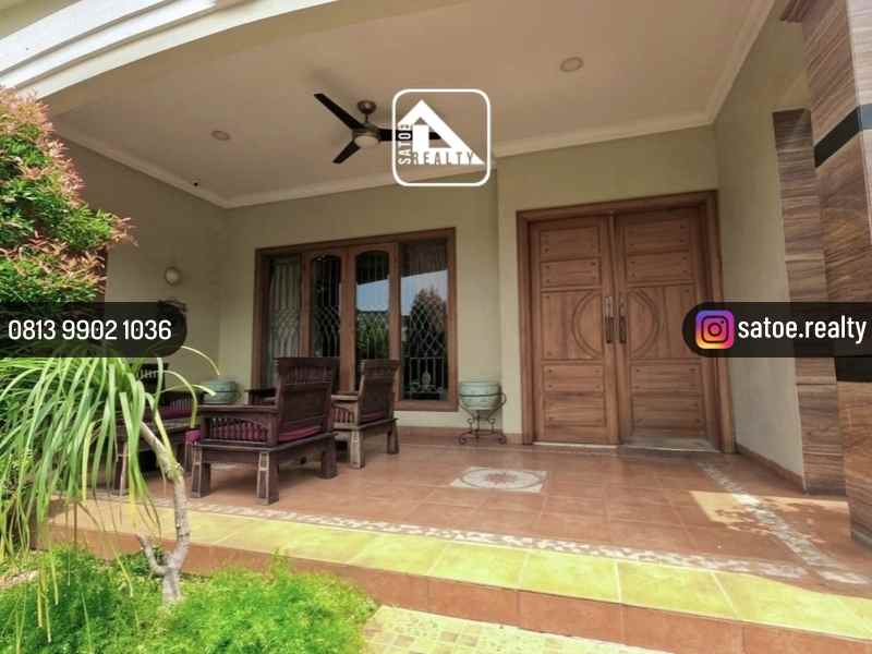 dijual rumah townhouse panorama