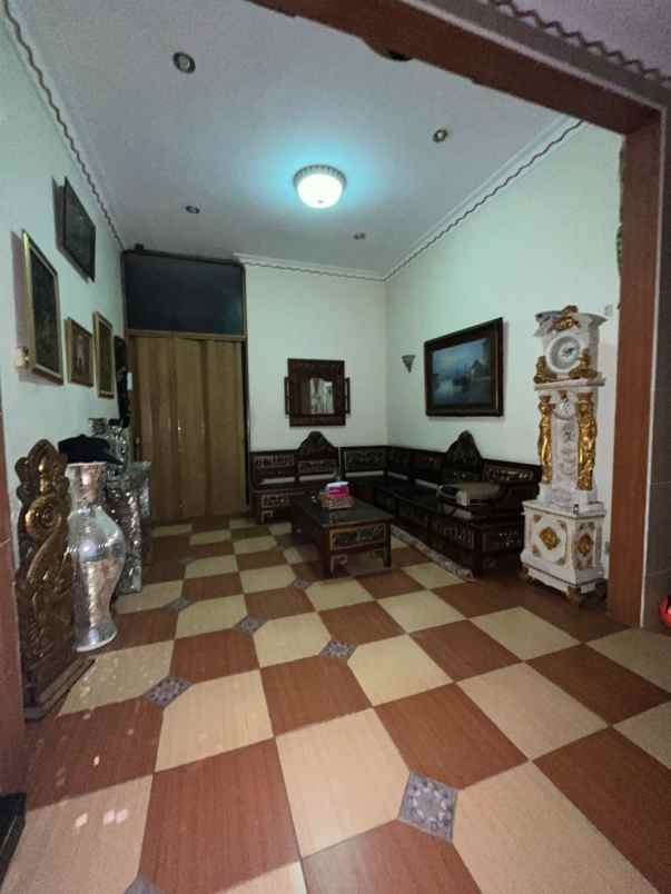 dijual rumah villa bukit indah pakuwon