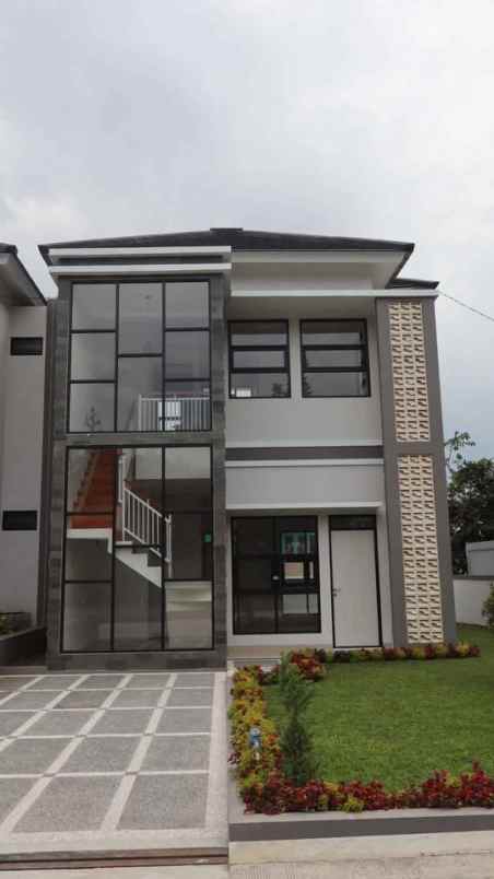 dijual rumah villa di manoko lembang bandung