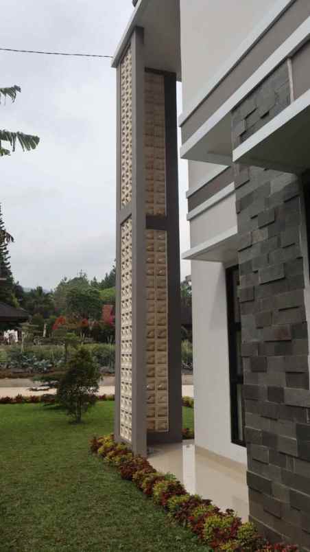 dijual rumah villa di manoko lembang bandung