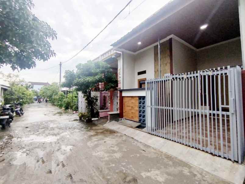 dijual rumah villa gading harapan 3