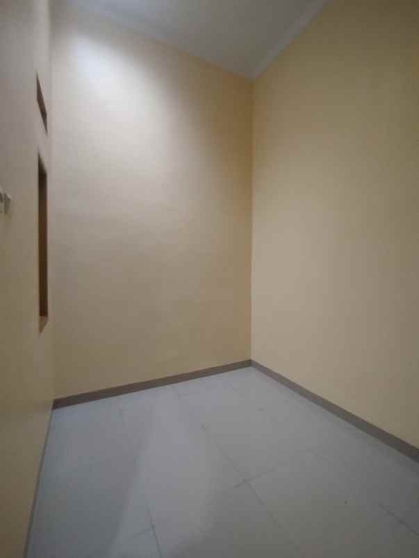 dijual rumah villa gading harapan 3