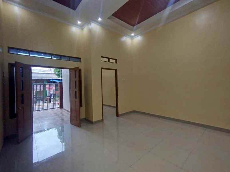 dijual rumah villa gading harapan 3