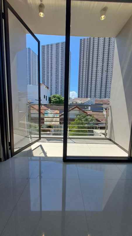dijual rumah villa kalijudan indah