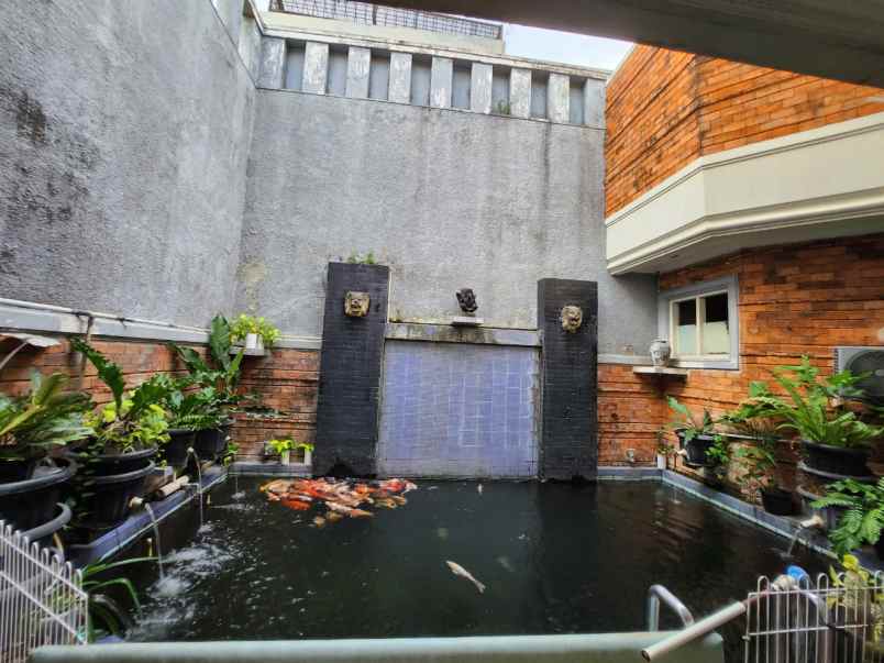 dijual rumah villa permata gading