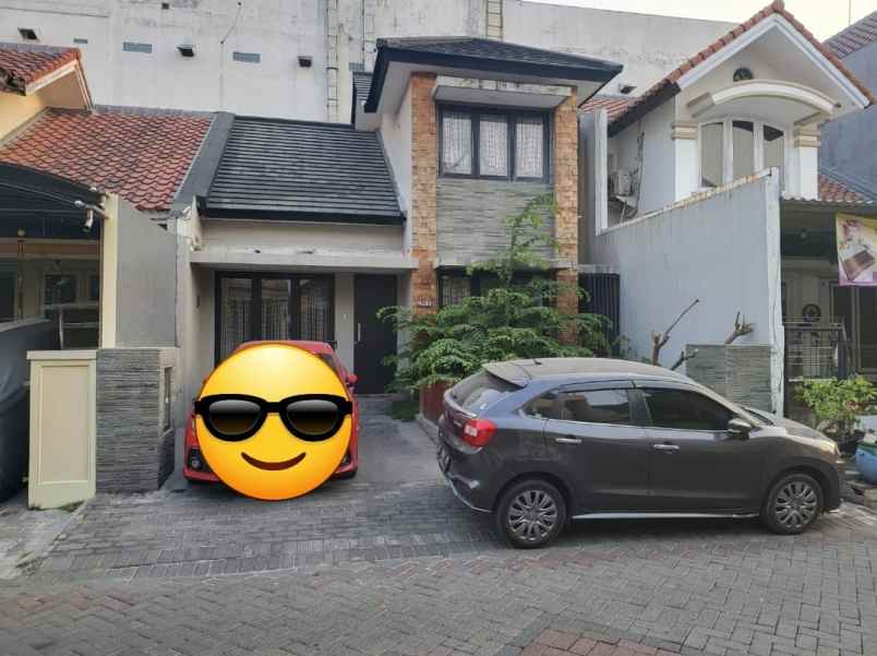dijual rumah villa valensia pakuwon indah
