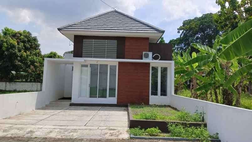 dijual rumah wates ngaliyan