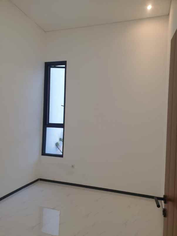 dijual rumah wiguna gununganyar