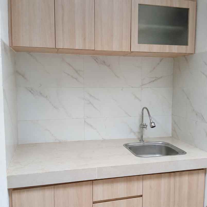 dijual take over rumah komersial di cilengsi