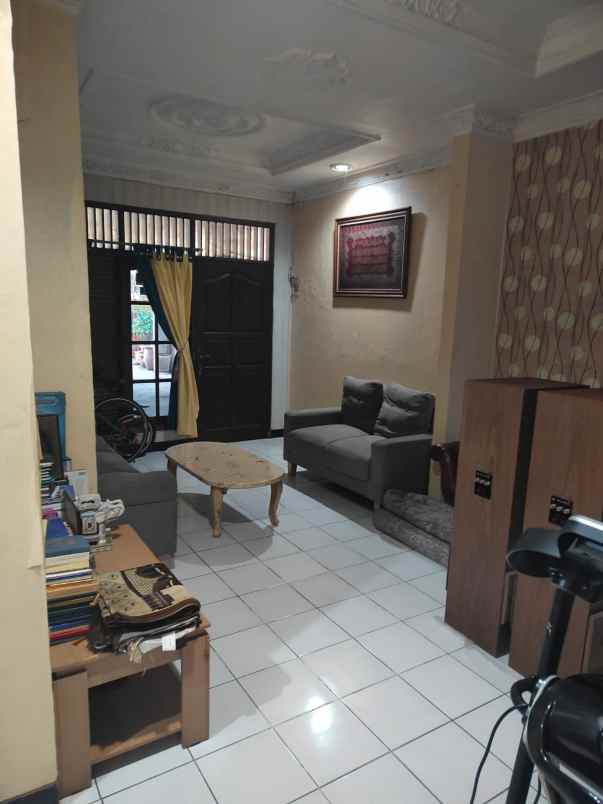 dijual tanah jalan raya cililitan besar