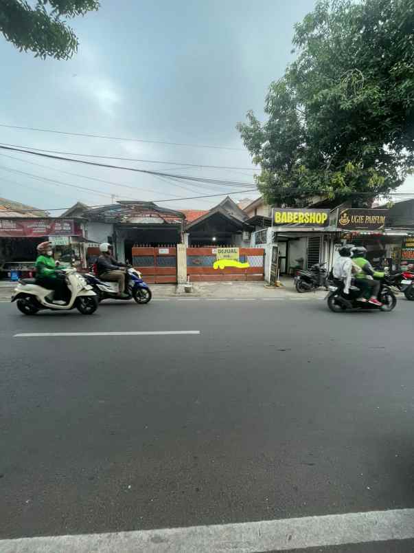 dijual tanah jalan raya cililitan besar