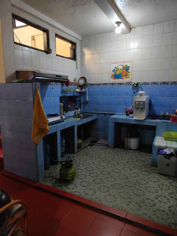 dijual tanah jalan raya cililitan besar