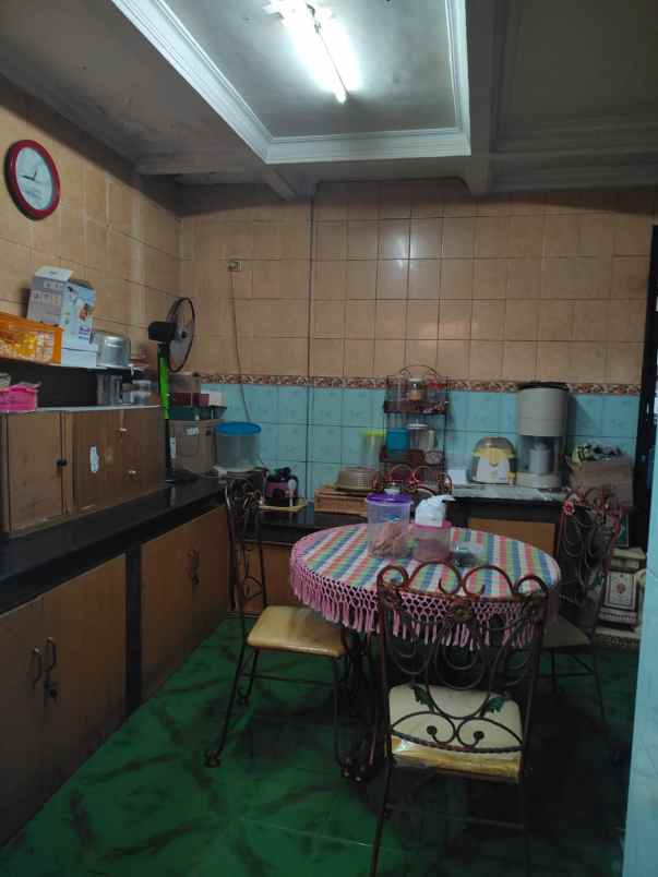 dijual tanah jalan raya cililitan besar