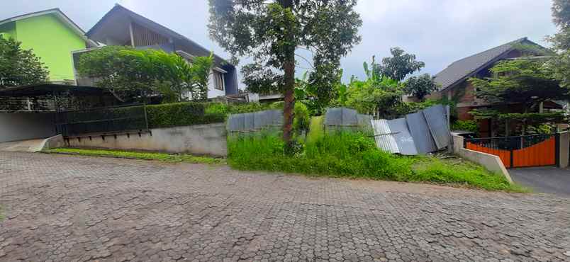 dijual tanah kampung padfi