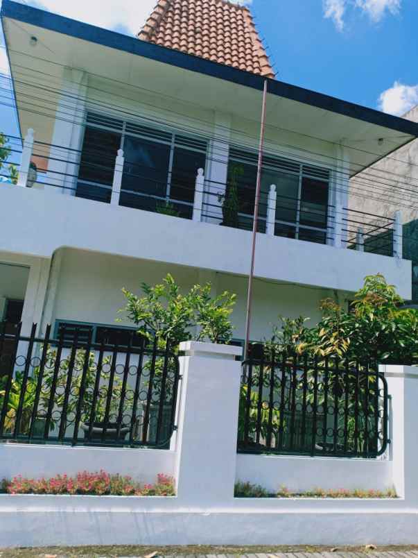 dijual tanah luas bonus bangunan