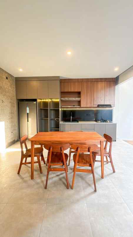 dijual villa cepaka munggu