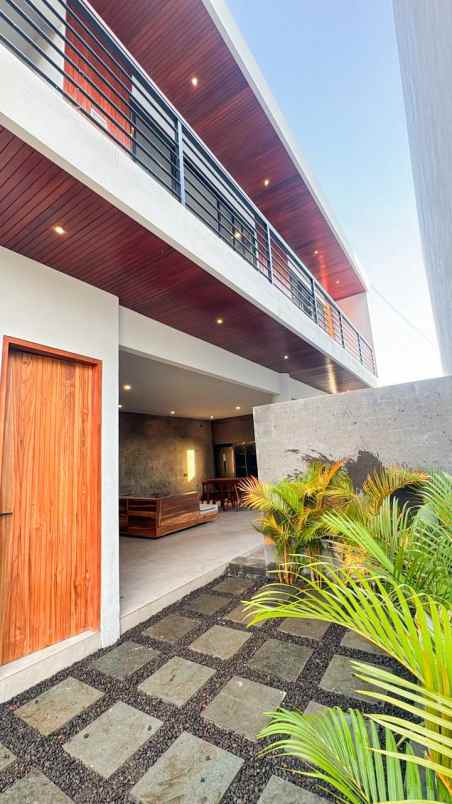 dijual villa cepaka munggu