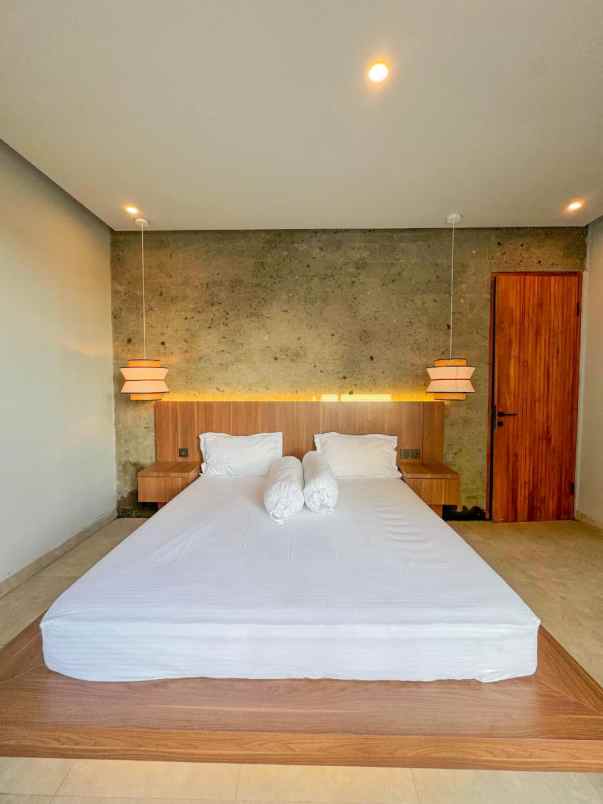 dijual villa cepaka munggu