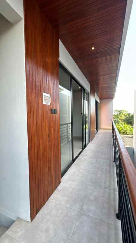 dijual villa cepaka munggu