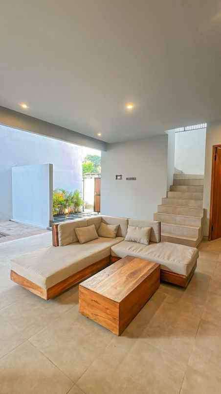 dijual villa cepaka munggu
