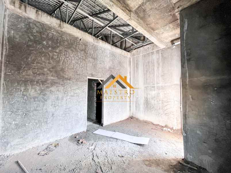 dijual villa jalan karya guru sinumba ii