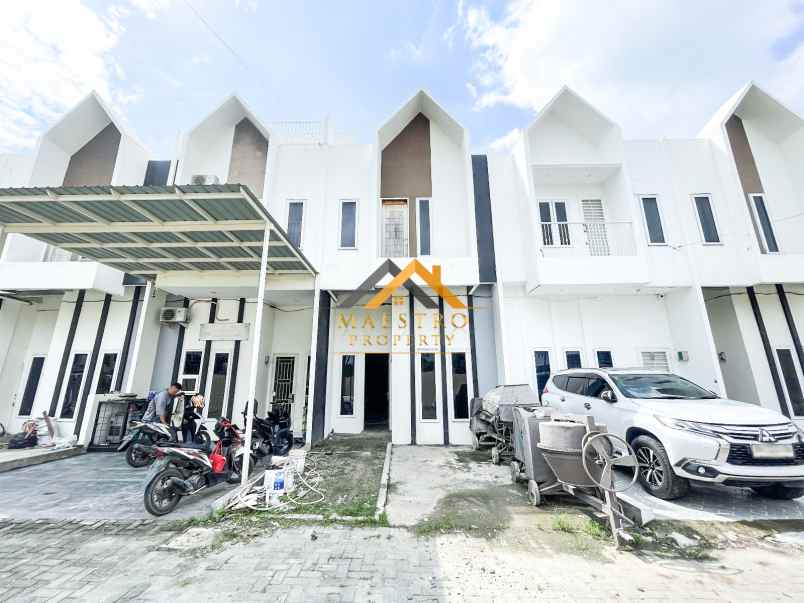 dijual villa jalan karya guru sinumba ii