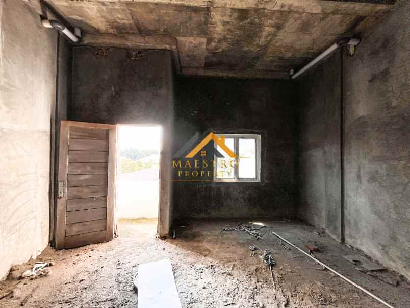 dijual villa jalan karya guru sinumba ii