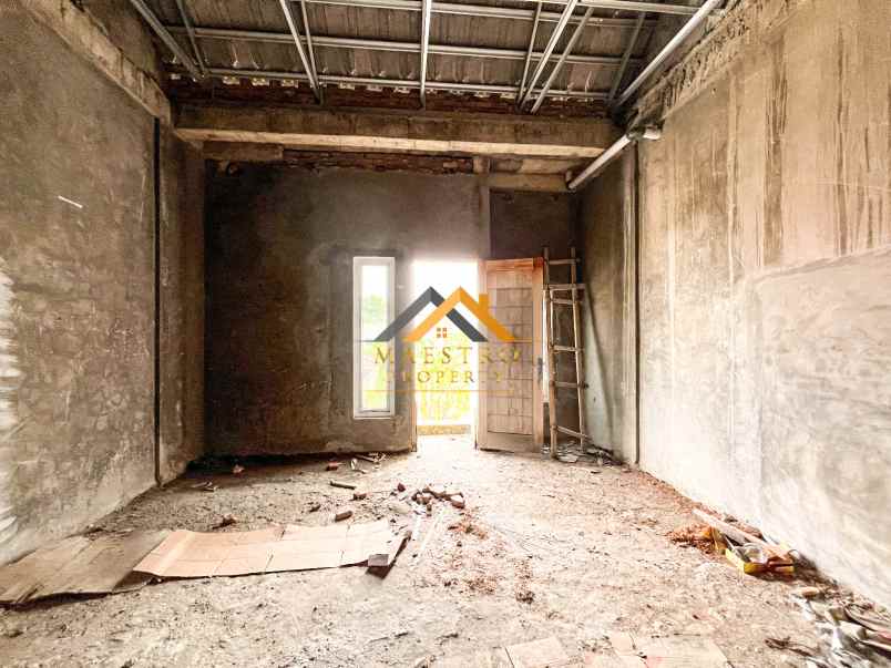 dijual villa jalan karya guru sinumba ii