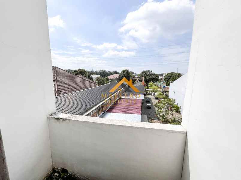dijual villa jalan karya guru sinumba ii