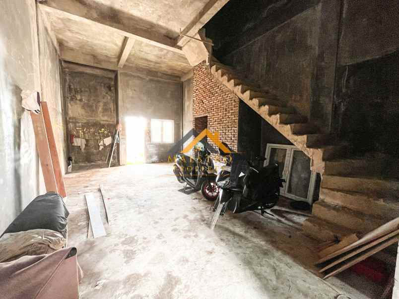 dijual villa jalan karya guru sinumba ii