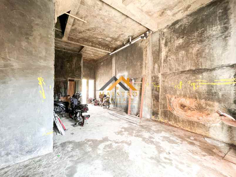 dijual villa jalan karya guru sinumba ii