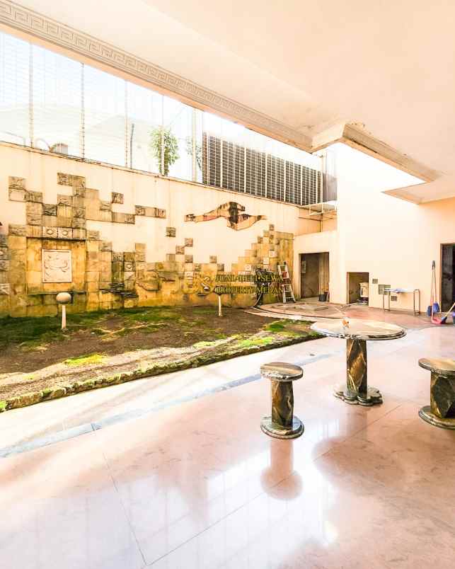 dijual villa komplek grand polonia row