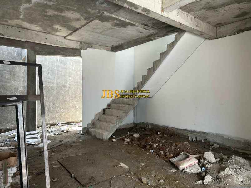 dijual villa komplek jewel garden jalan