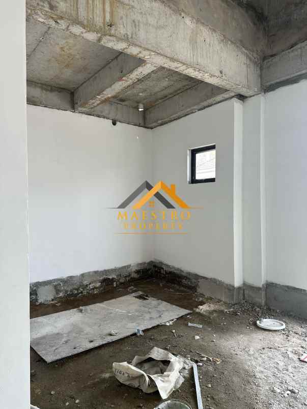 dijual villa komplek jewel garden jalan