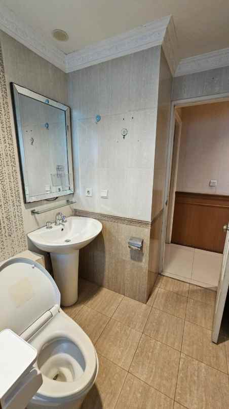 disewakan apartemen apt french walk moi kelapa