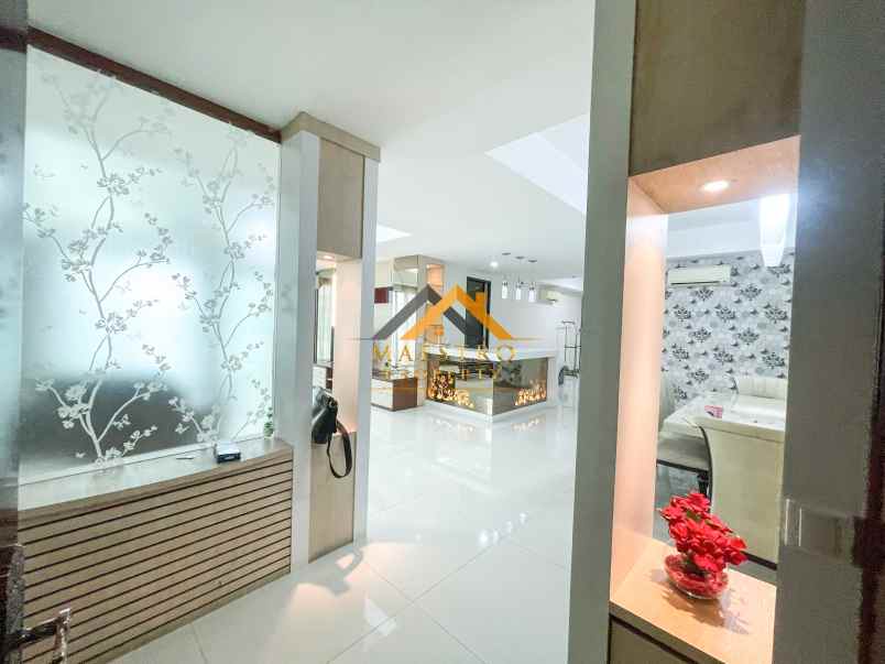 disewakan apartemen cambridge condominium