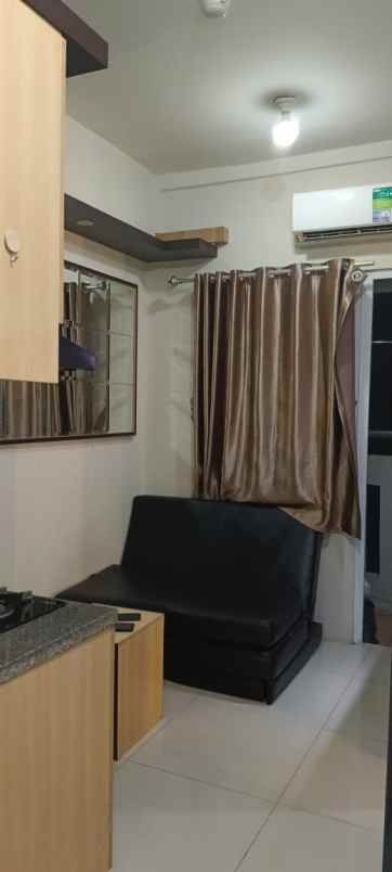 disewakan apartemen green pramuka city tower scarlet