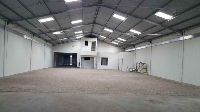 disewakan gudang di kudus