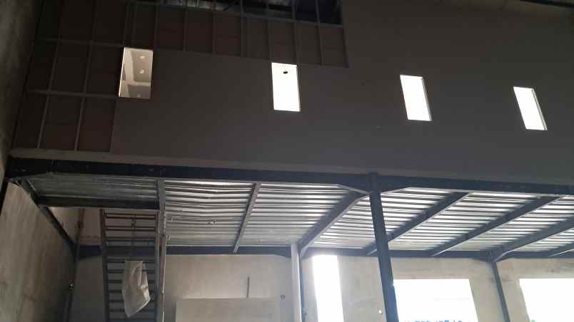 disewakan gudang industri delta silicon lippo cikarang