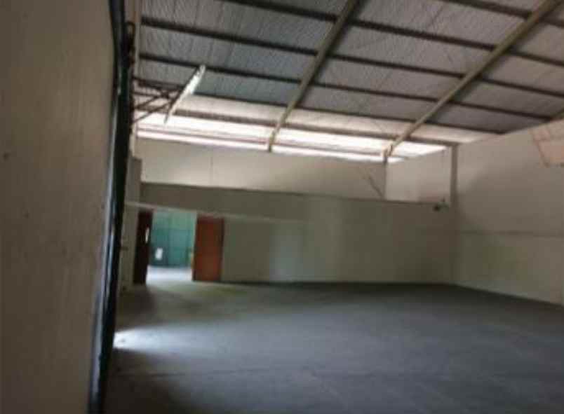 disewakan gudang siap pakai di taman