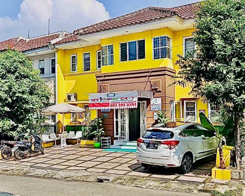 disewakan kost jl pavilion blok c4 no 7