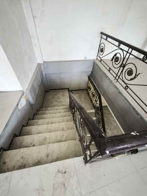 disewakan ruko gudang kantor jalan ma