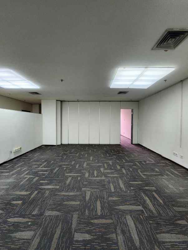 disewakan ruko gudang kantor kebon sirih kec menteng