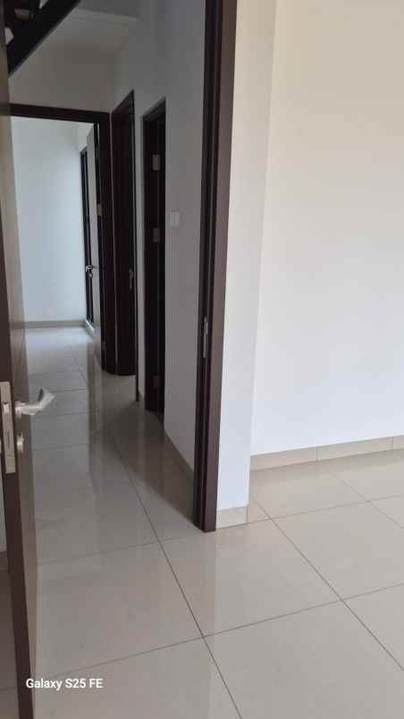 disewakan rumah cluster mahakam jakarta