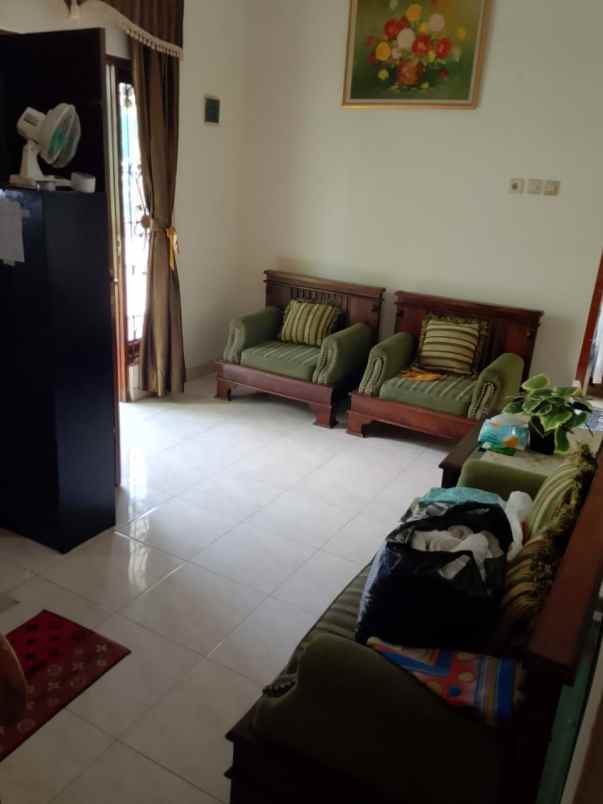 disewakan rumah condong catur